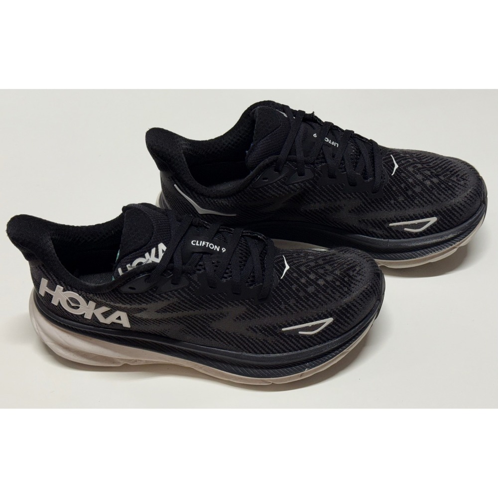 Hoka Clifton 9 Womens Running Shoes Black White‎ 1127896 BWHT Size 8.5B